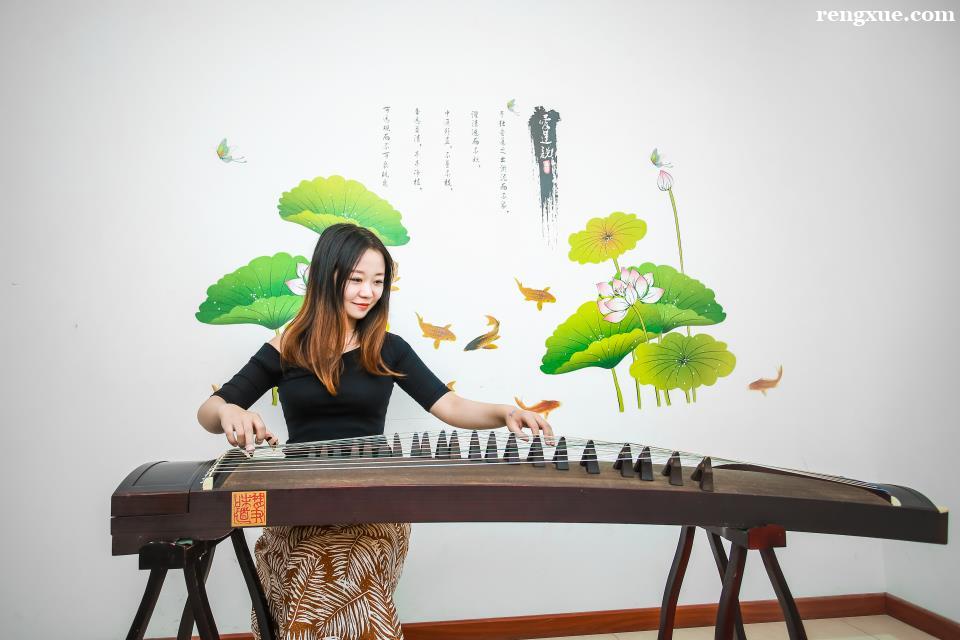 �Ϻ��ЌW(xu��)���ٵ���Ӗ(x��n)�W(xu��)У��